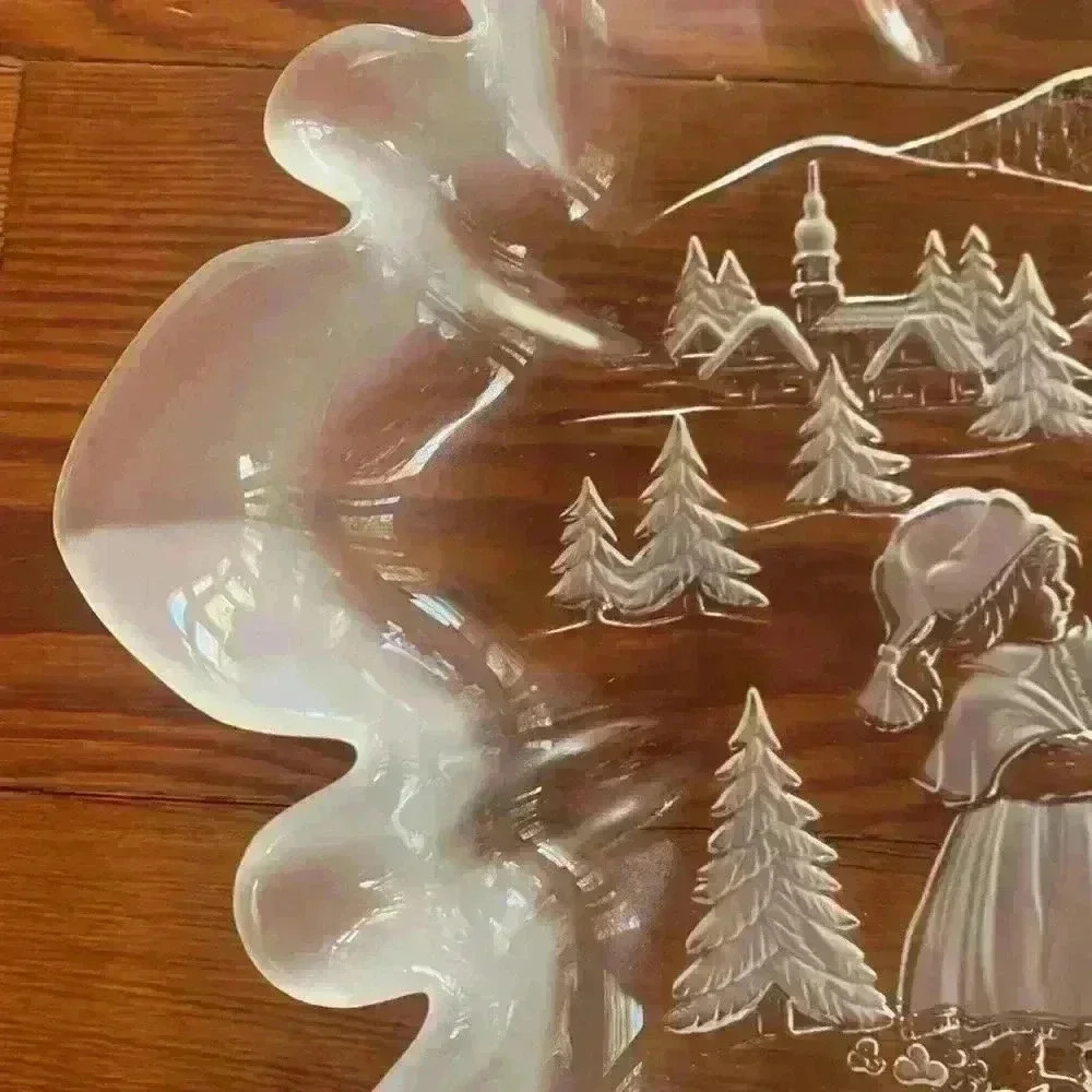 Mikasa Christmas Scene Frosted Ruffled Edges Serving Plate - Picture 3 of 6